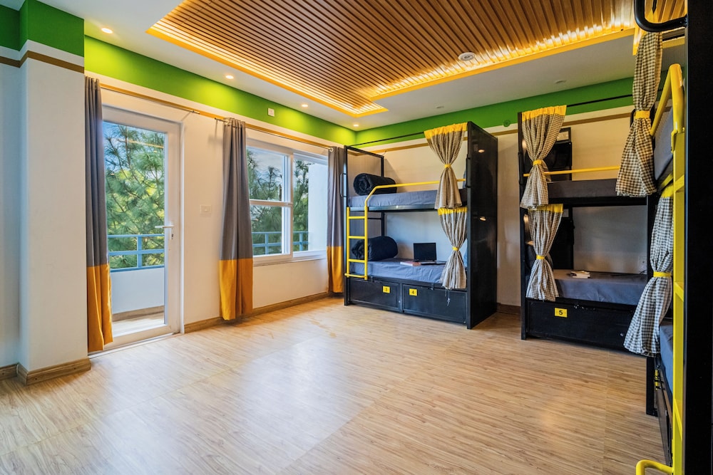 Bed in 8 Bed Female Dormitory with Balcony photo 3