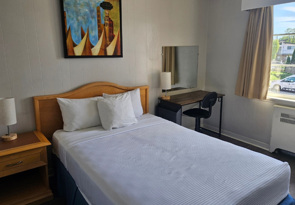 Comfort Suite, 2 Bedrooms, Kitchen - Photo 3