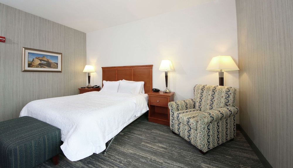 Room, 1 King Bed, Accessible, Non Smoking - Photo 2
