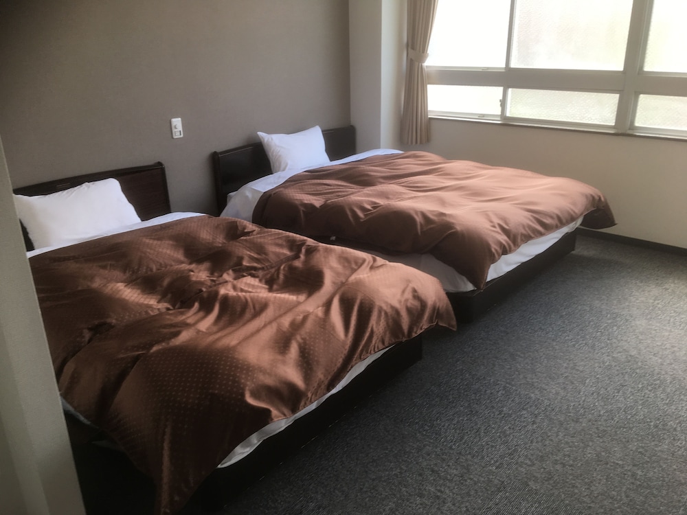 Twin Room, Non Smoking - Photo 1