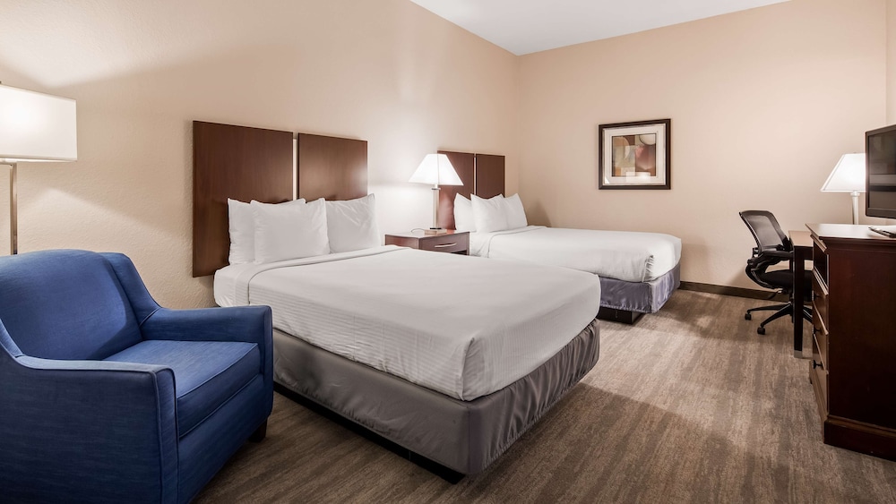 Room, Multiple Beds, Non Smoking, Refrigerator - Photo 2