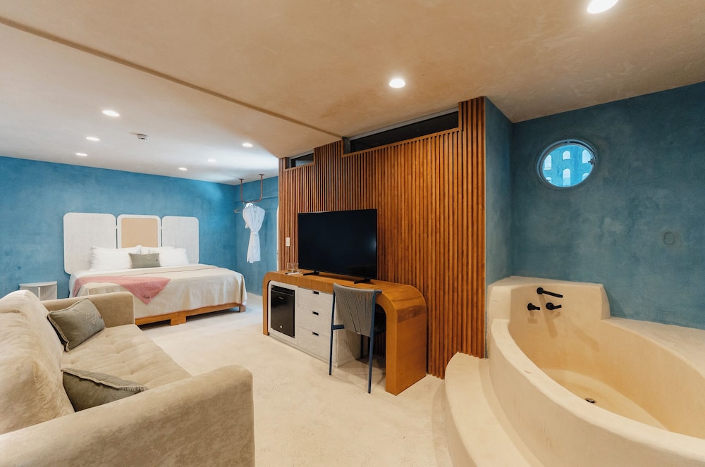 Luxury Room, Balcony