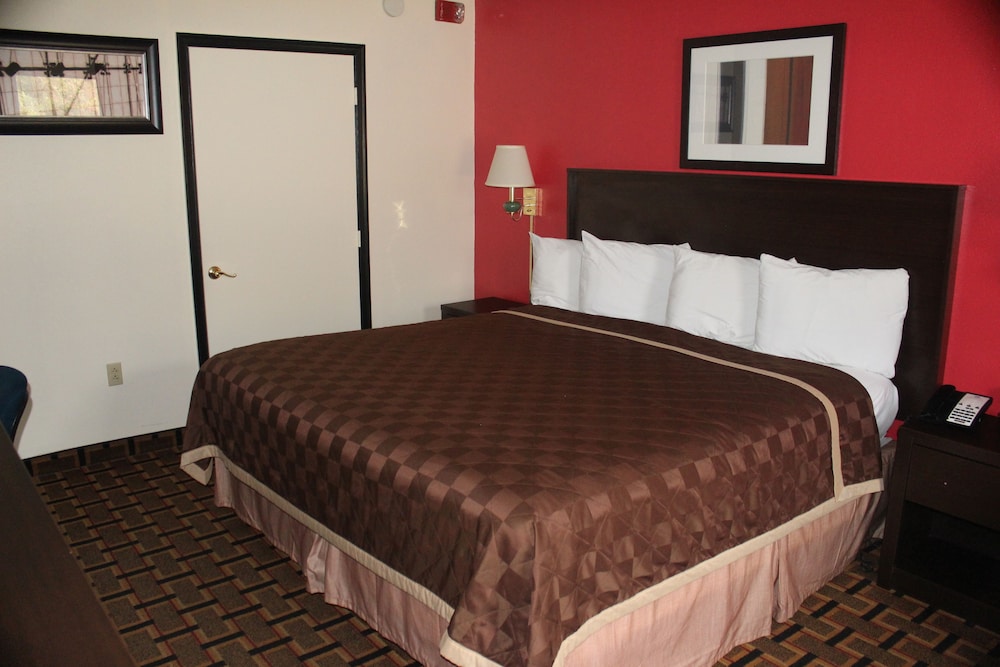 Room, 1 King Bed, Accessible, Non Smoking (Handicap) - Photo 2
