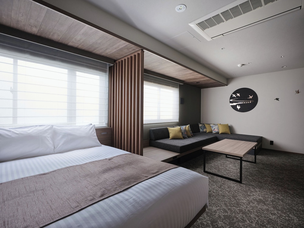 Junior Suite thumbnail 5