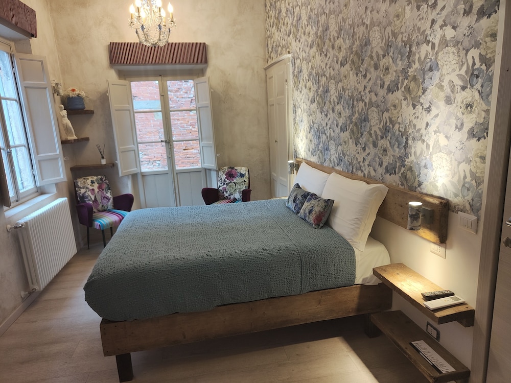 Superior Double Room (Blue Room) photo 1
