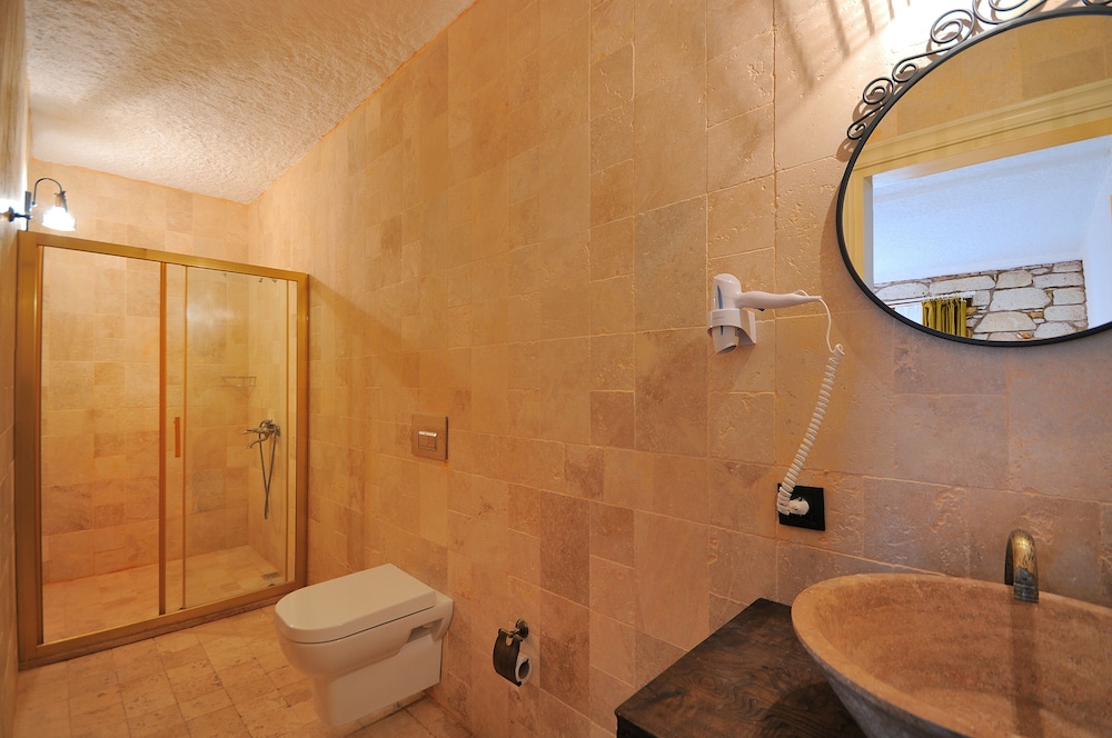 Deluxe Triple Room photo 2