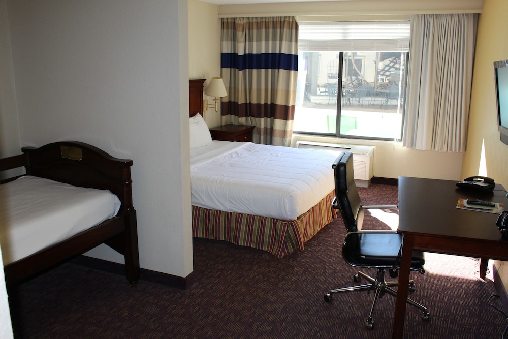 1 Queen Bed With Sleeper Sofa photo 1