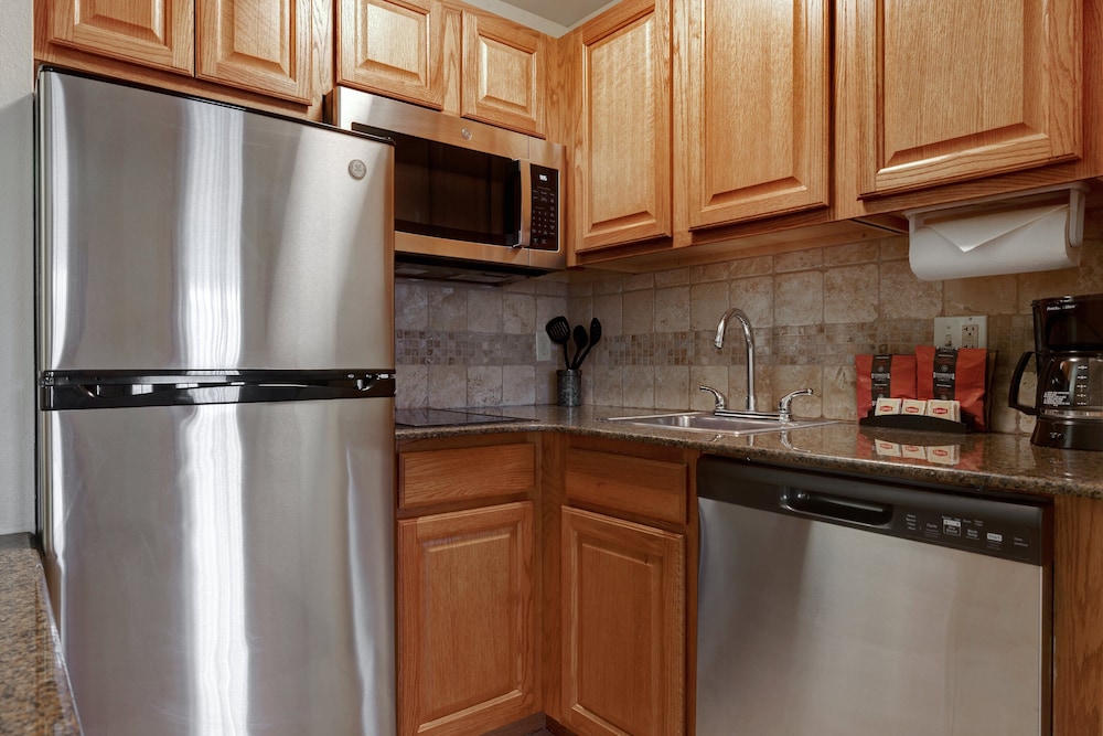 Suite, 1 Bedroom, Accessible, Kitchen (Communications, Roll In Shower)
