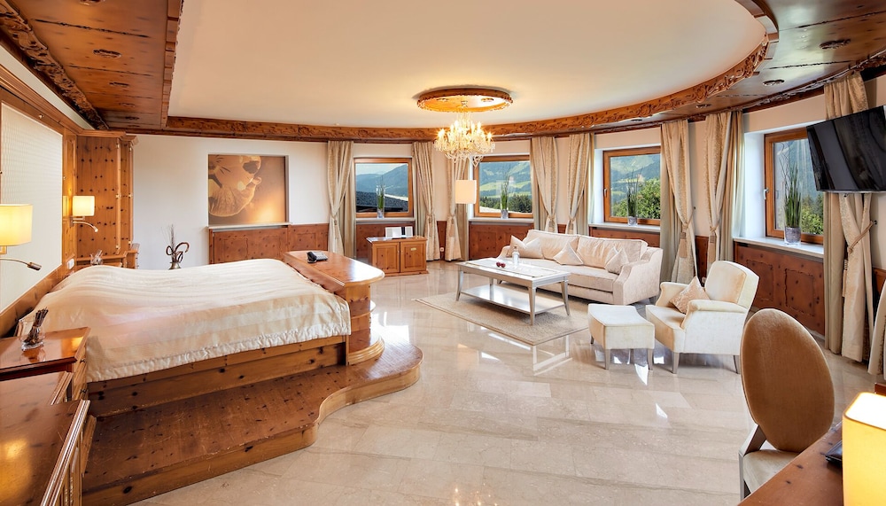 Superior Suite photo 3