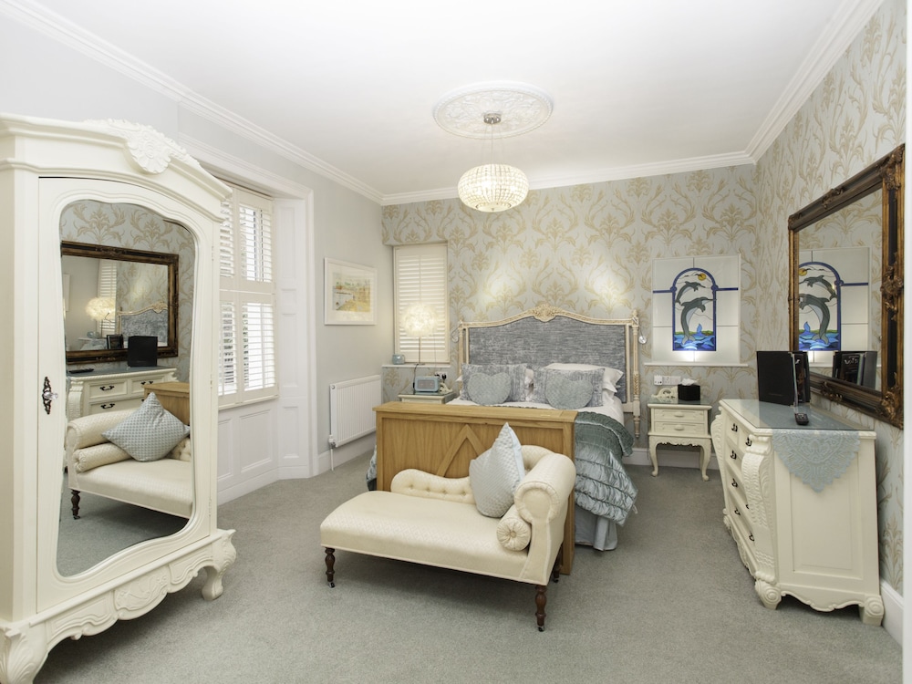Meadfoot Suite