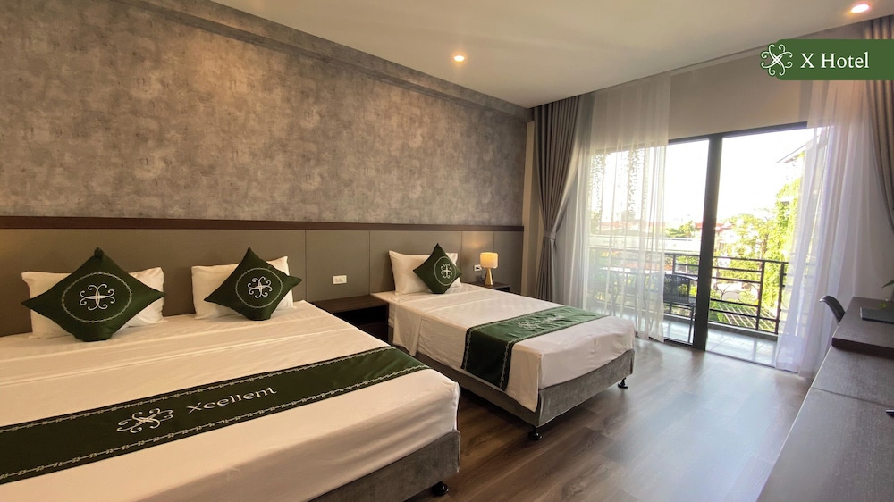 Family Triple Room, Pool View photo 2