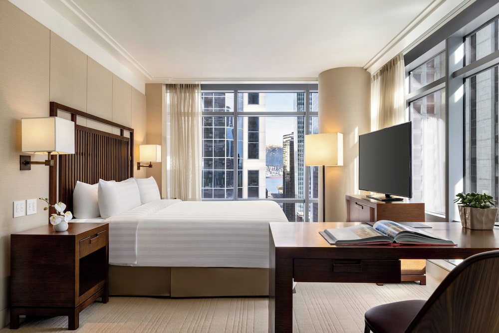 Executive Room, 1 King Bed, Balcony