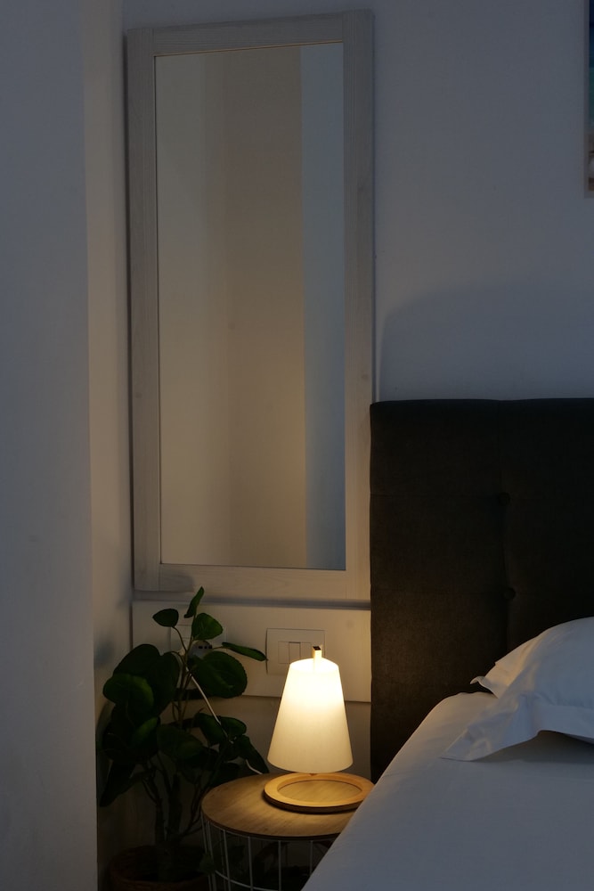 Family Suite-Sea View with Balcony (Two Rooms Interconnecting) photo 2