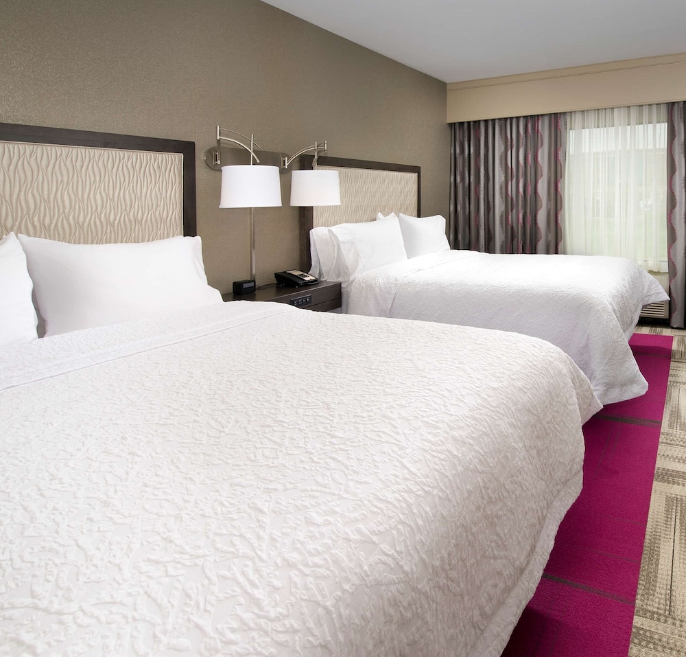 Room, 2 Queen Beds, Accessible, Bathtub (Mobility/Hearing) photo 3