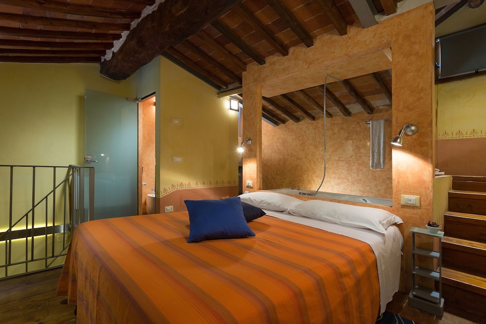 Double Room - Photo 4