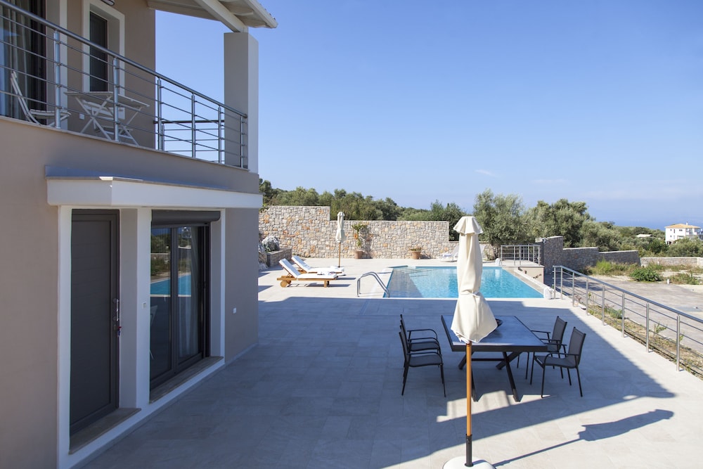 Villa (Kallisto) photo 2