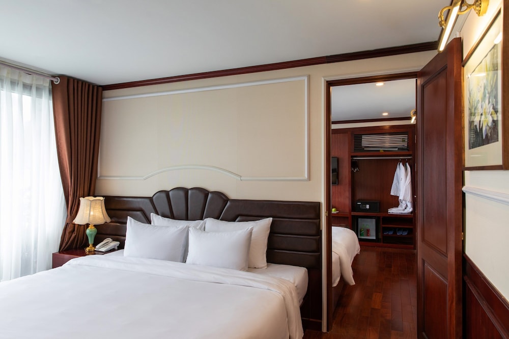 Family Connecting Suite Sea View with Private Balcony 3D2N