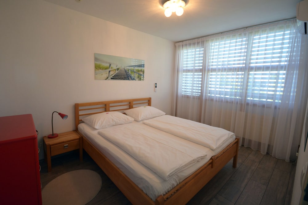 City Apartment, 1 Bedroom photo 2