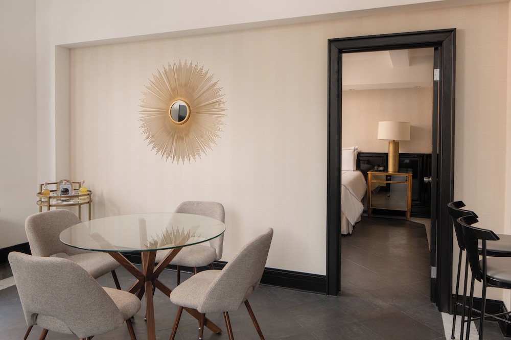 Broadway Skyline Suite
