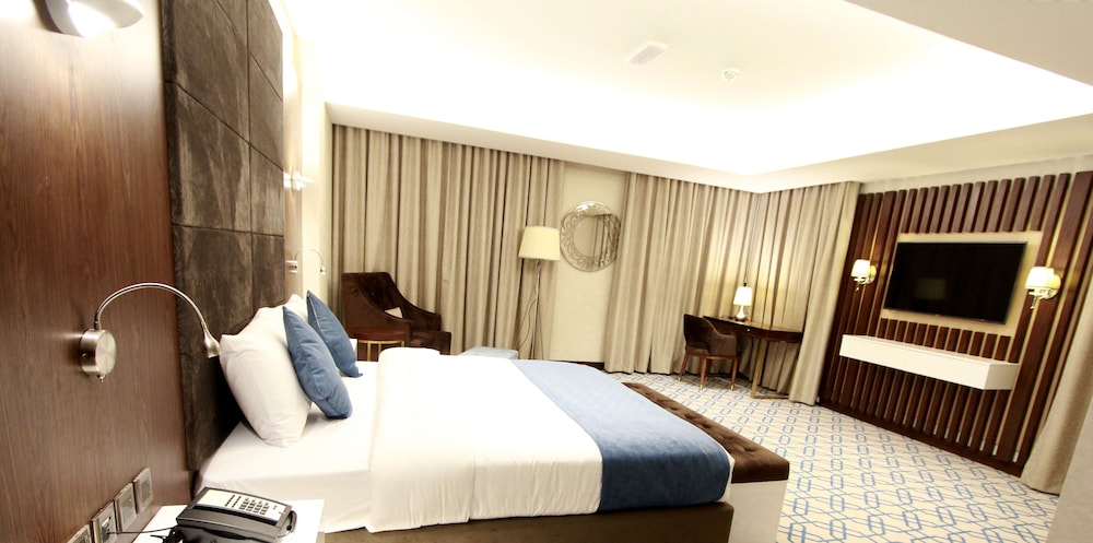 Standard Suite - Photo 1