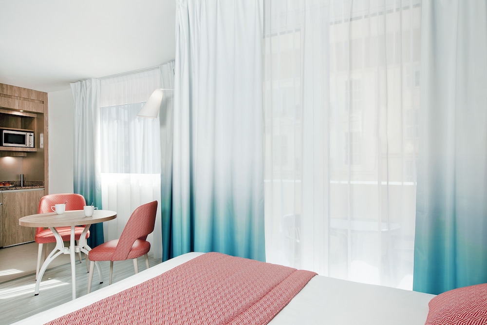 Apartment, 1 Double Bed with Sofa bed, Balcony - Photo 2