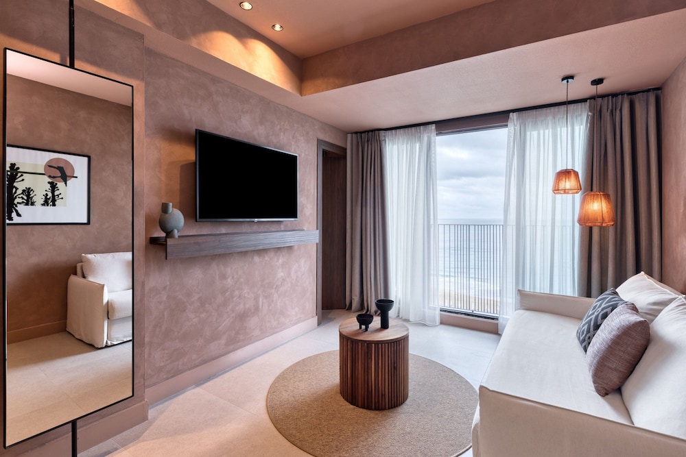 Family Suite (Sapphire) - Photo 1