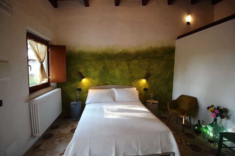 Superior Double or Twin Room, Garden View, Ground Floor photo 1