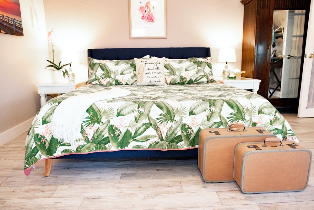 Meranova Guest Inn
