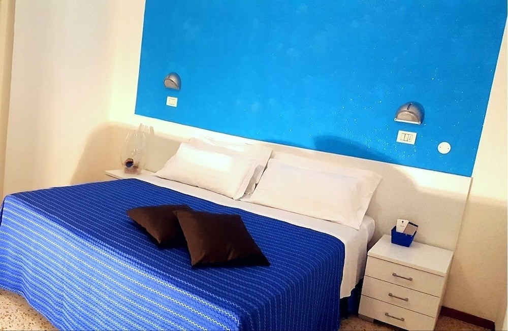 Basic Double Room photo 1