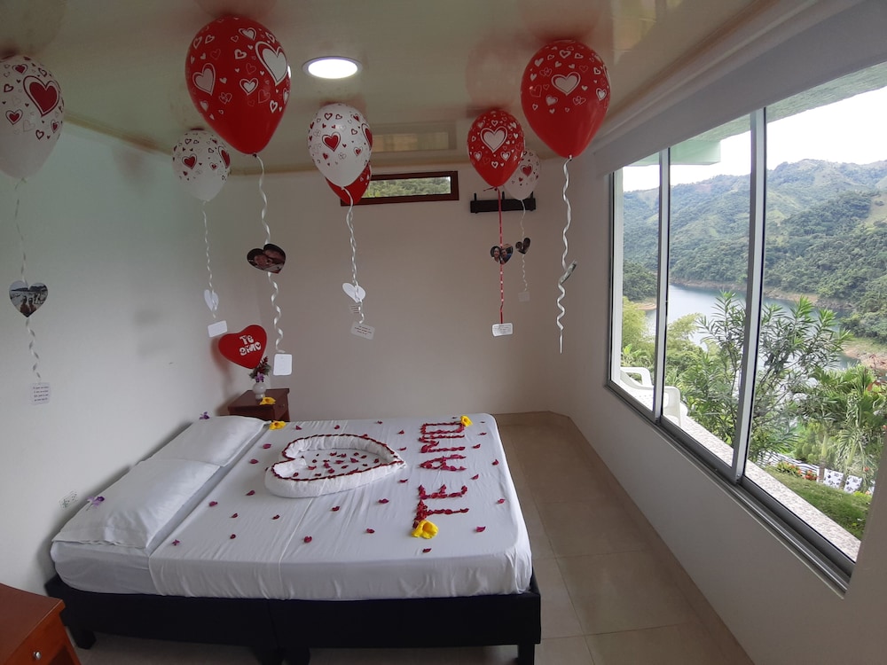 Deluxe Double Room, 1 Double Bed, Lake View photo 1