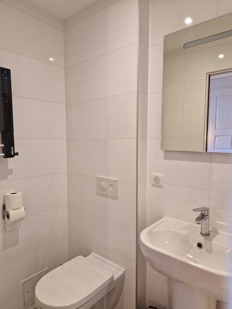 Triple Room, Private Bathroom photo 2