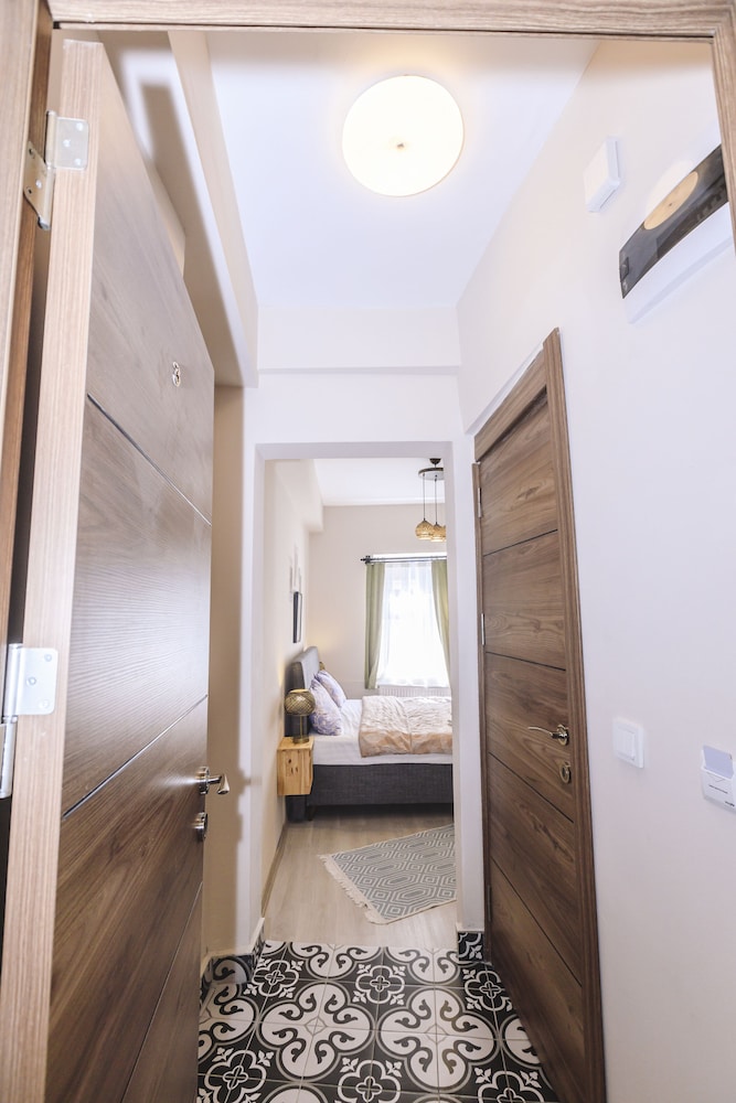 Comfort Room photo 2