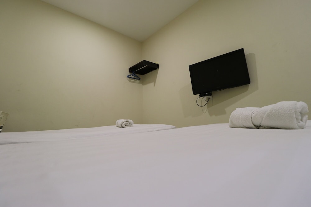 Standard Twin Room photo 3