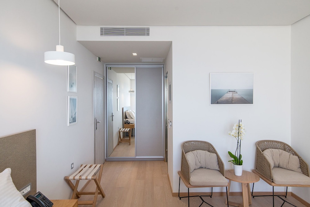 Classic Double or Twin Room, Balcony, Sea View - Photo 2