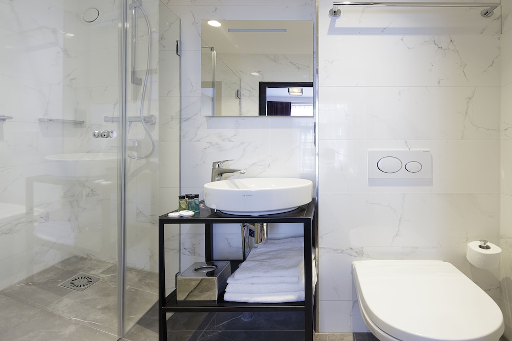 Small Double Room photo 3
