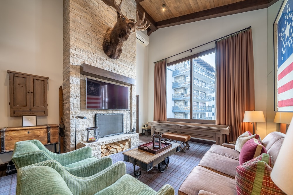 Luxury Condo #522