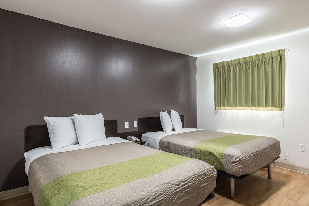 Deluxe Room, 2 Double Beds, Non Smoking, Kitchenette - Photo 4