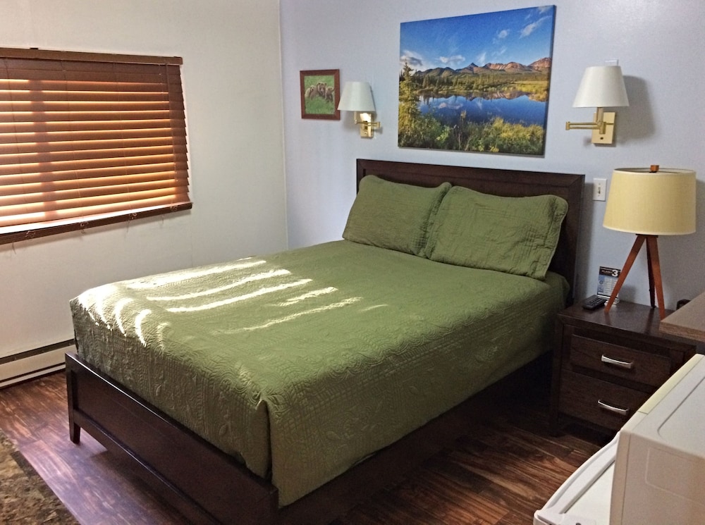 Standard Room, 1 Queen Bed photo 1