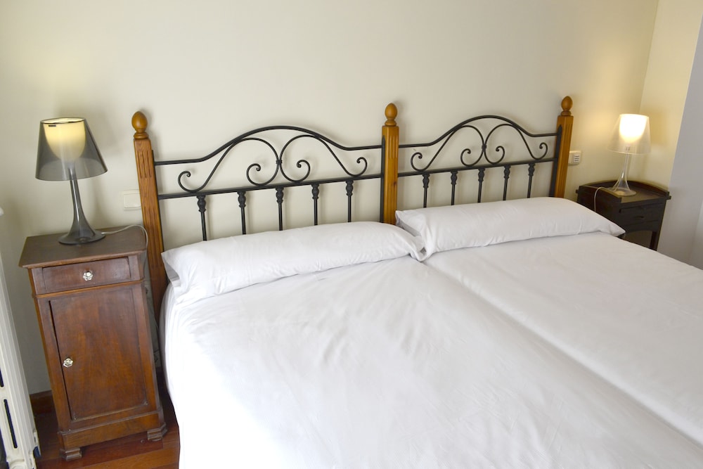 Economy Double Room photo 3