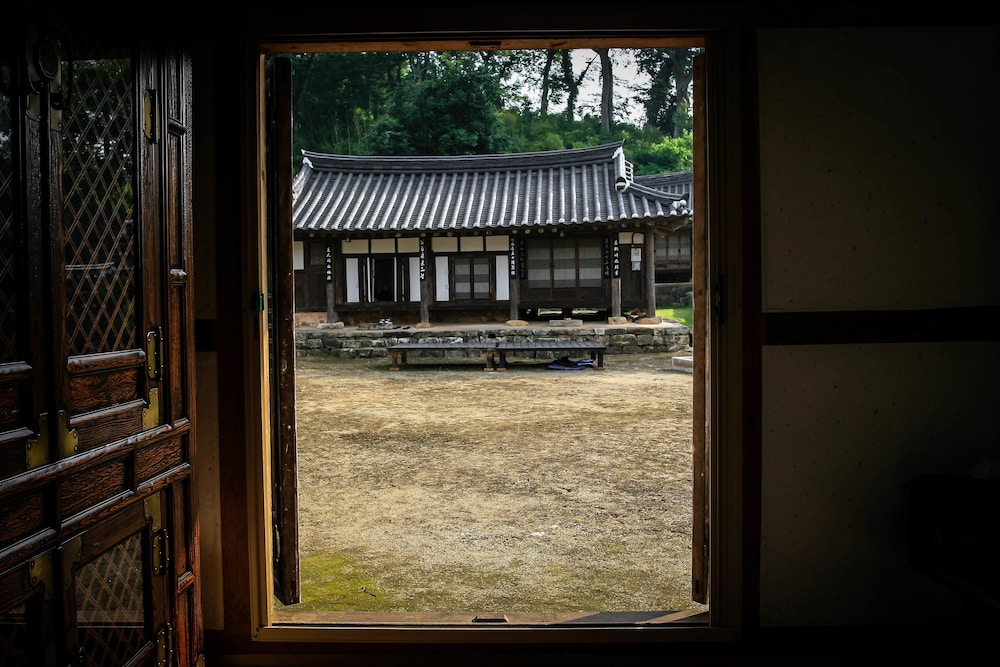 Traditional House (HaengRangBang) photo 3