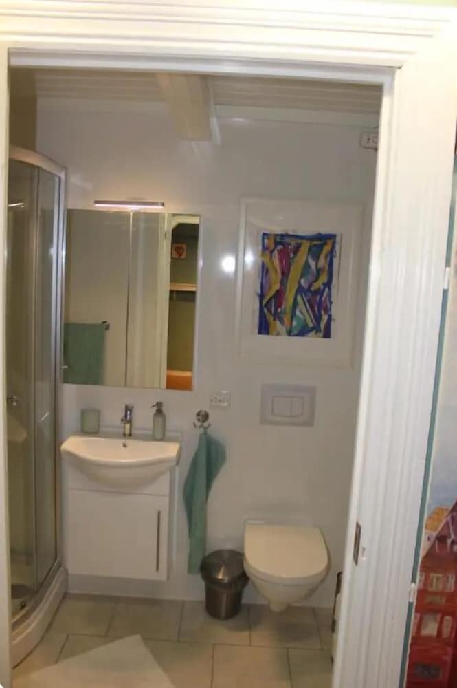 Apartment photo 3