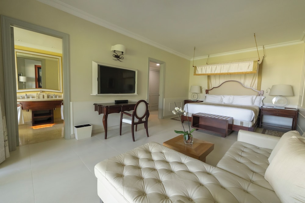 Suite, Beachside (Butler)