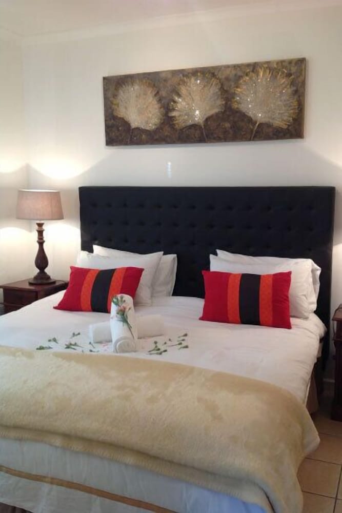 Gardenia Luxury Suite