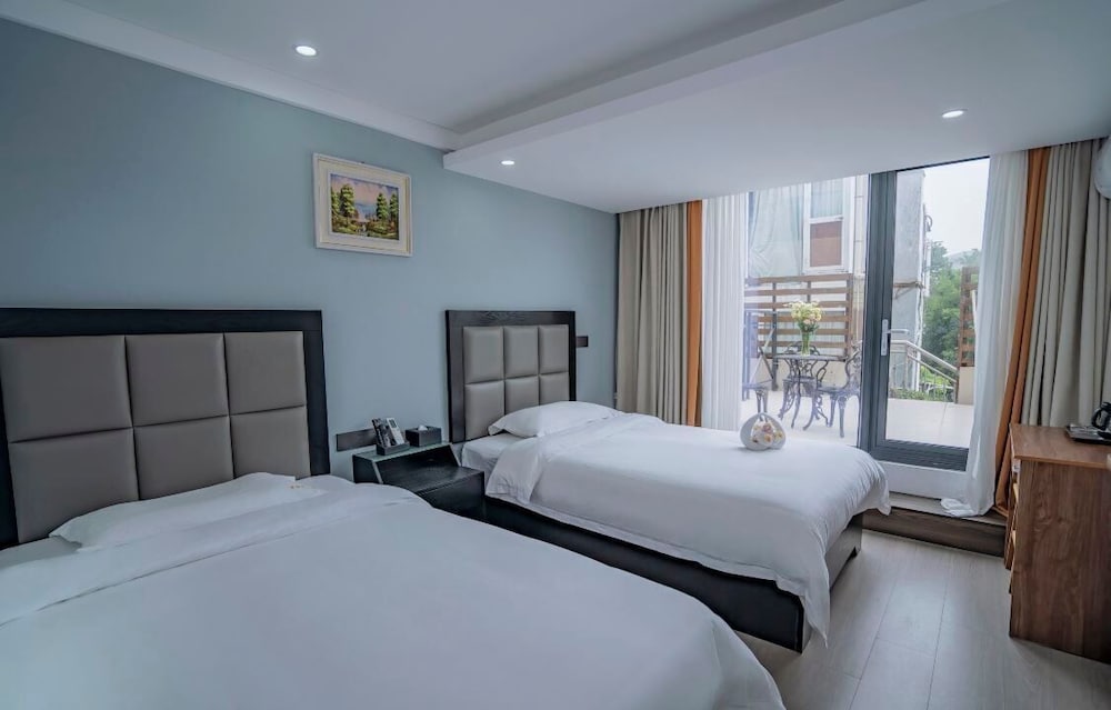 Elite Twin Room