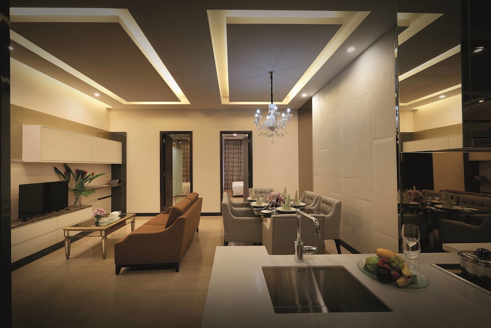 Two Bedroom Suite Queen + Queen @ Residences