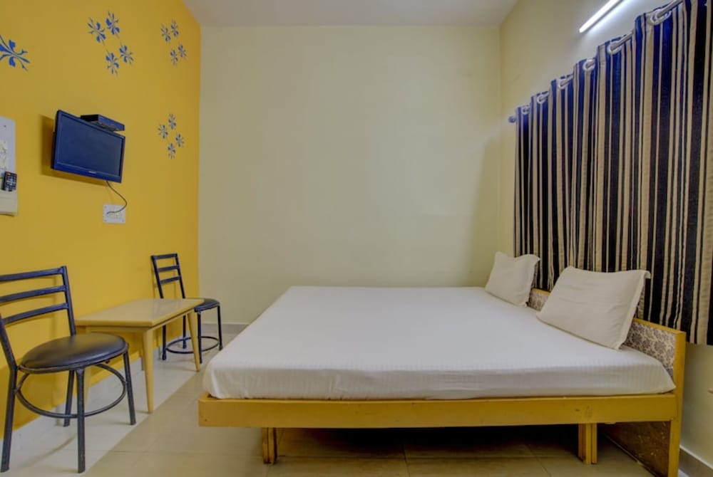 Standard Double Room - Photo 4