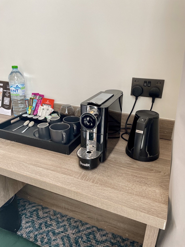 Premium Quadruple Room, Ensuite (Deluxe) photo 3