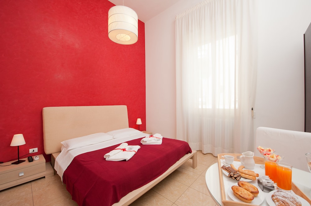 Mirage, Photo 12