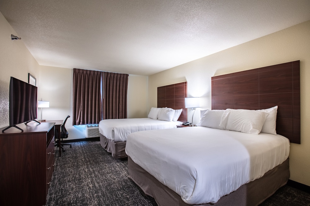 Room, 2 Queen Beds, Non Smoking - Photo 5