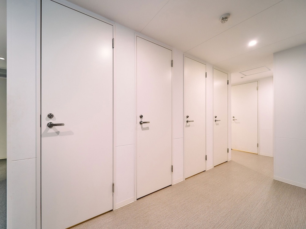 [Lower Bunk] Single Bed in Male Dormitory Room with shared bathroom  Non Smoking photo 3